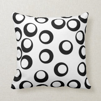 Cojín Decorativo Modelo retro blanco y negro de los círculos