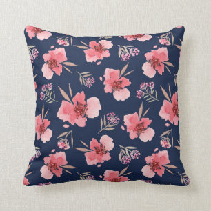 Cojín Decorativo Modelo rosado oscuro de la acuarela