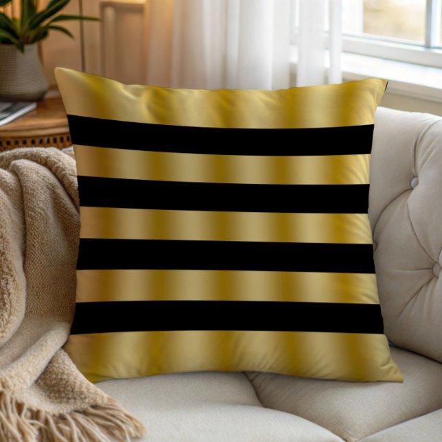 Cojín Decorativo Modern Gold Stripes Black Background Throw (Subido por el creador)