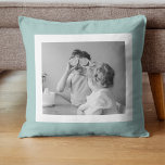 Cojín Decorativo Moderna foto familiar de fábrica simple y encantad<br><div class="desc">Moderna foto familiar de fábrica simple y encantador regalo</div>