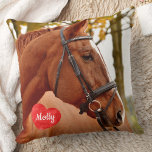 Cojín Decorativo Moderna Moda simple Mascota personalizada foto de<br><div class="desc">Celebra a tu mejor amigo con una Mascota personalizada Pillow. El nombre se mostrará en un hermoso corazón acuarela . Personalizar con su propia foto y nombre. Perfecto regalo para un amigo amante de los caballos, ecuestre, amante de los perros, perdedor de mascotas, incluso para la familia, amigos, hermanas, hermanos...</div>