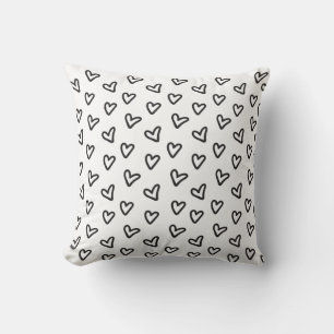 Cojín decorativo moderno del corazón negro