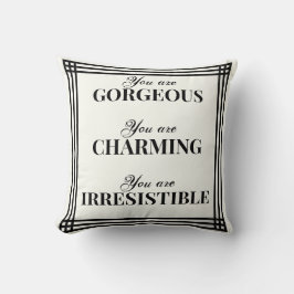 Cojín Decorativo Moderno, El Color Crema Es Magnífico.