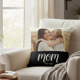Cojín Decorativo Mom Established Modern Script Photo Throw Pillow