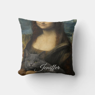 Cojín Decorativo Mona Lisa sosteniendo un elegante gato gris