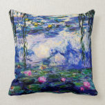 Cojín Decorativo Monet-Agua-Lirios de Claude<br><div class="desc">Obra maestra de la bella arte por Claude Monet (1840 - 1926) que ofrece sus Agua-Lirios populares de la pintura de paisaje basados en variedades de azul,  de verde y de púrpura. Hace una almohada elegante para las fans de Claude Monet.</div>