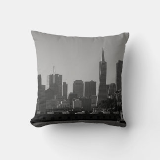 Cojín Decorativo Monocromo de la Línea Skyline de San Francisco - f