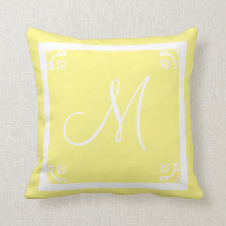 Cojín Decorativo MONOGRAM pálido sólido personalizado personalizado