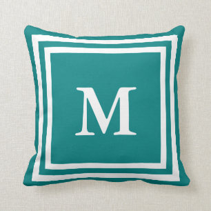 Cojín Decorativo Monograma blanco Personalizado sobre Verde azulado