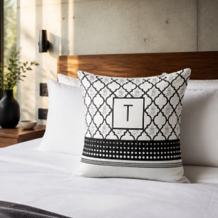 Cojín Decorativo Monograma con Patrón en Blanco y Negro