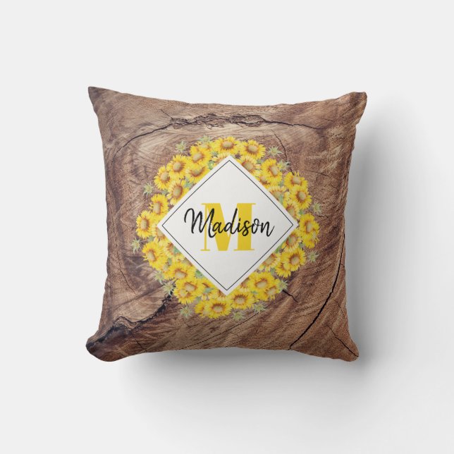 Cojín Decorativo Monograma de girasoles y madera rústica (Anverso)
