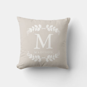 Cojín Decorativo Monograma de marco floral beige de moda
