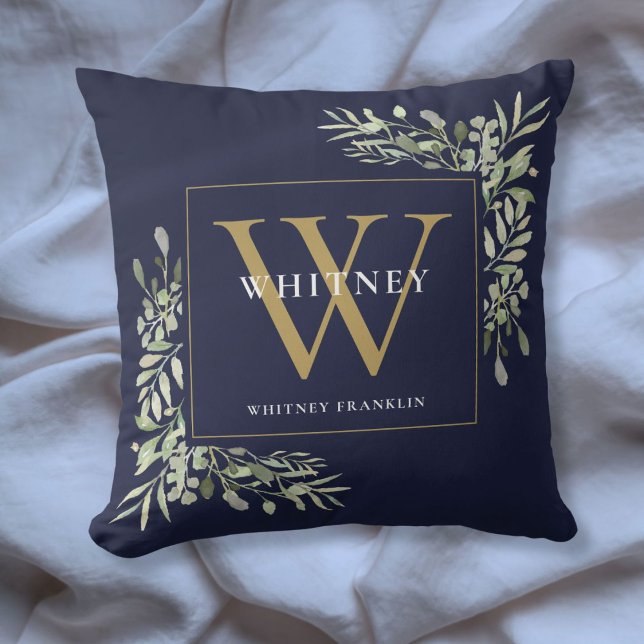 Cojín Decorativo Monograma de oro moderno Marina verde azul (Modern Gold Monogram Greenery Navy Blue Throw Pillow)