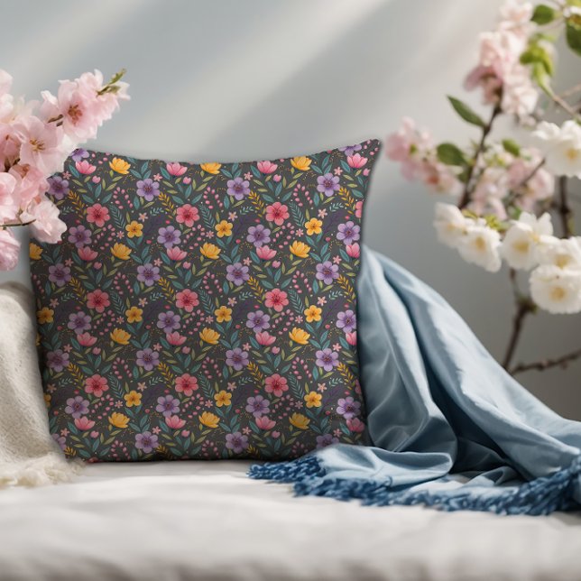 Cojín Decorativo Monograma de patrón floral simple gris pastel (Subido por el creador)