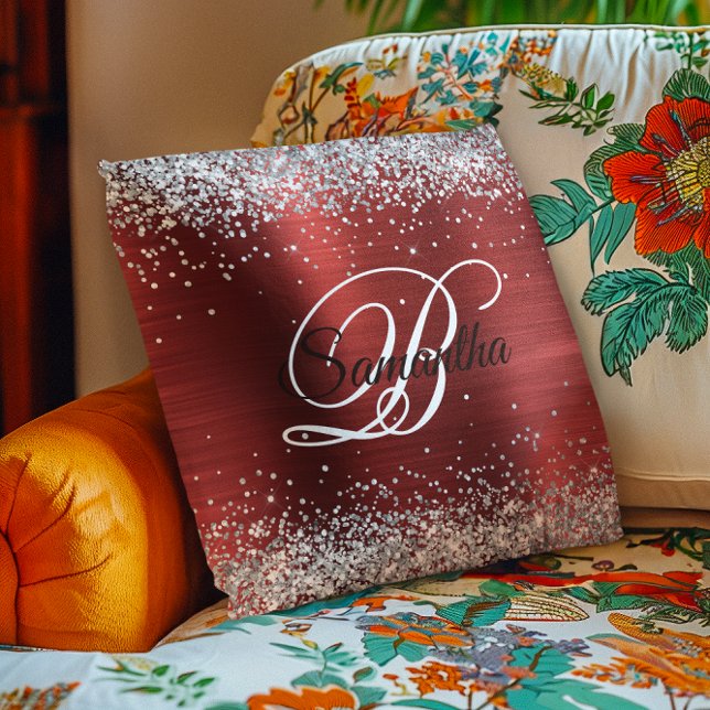 Cojín Decorativo Monograma de Relieve metalizado rojo Purpurina pla (Faux Shiny Silver Glitter Red Foil Monogram Throw Pillow)