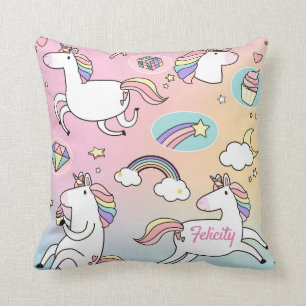 Cojín Decorativo Monograma del arcoiris unicornio colorido crudo