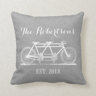 Cojín Decorativo Monograma del Boda de bicicletas rusas de color gr