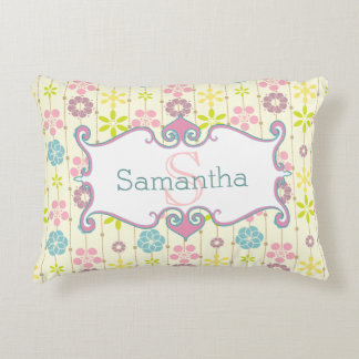 Cojín Decorativo monograma elegante del estampado de flores del