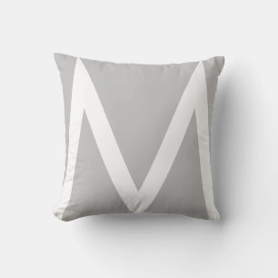 Cojín Decorativo Monograma Elegante en Gris Plateado Claro