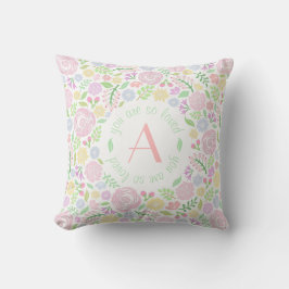 Cojín Decorativo Monograma Eres Tan Querida Niña Pillow