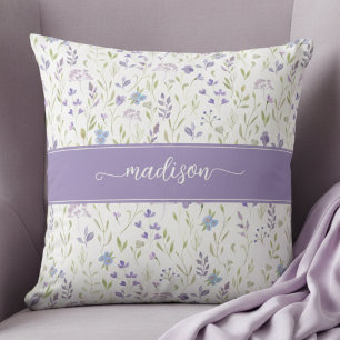 Cojín Decorativo Monograma floral morado personalizado