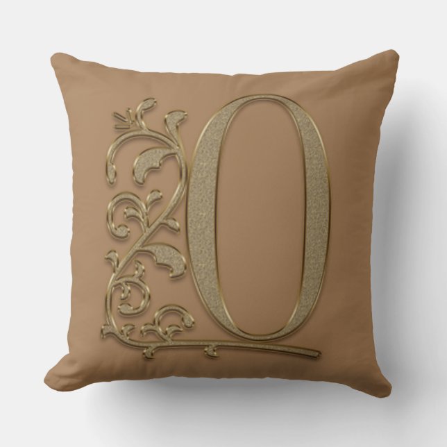 Cojín Decorativo Monograma O Marrón Rico, Familia, Cumpleaños de Bo (Anverso)