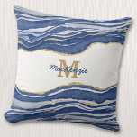 Cojín Decorativo Monograma Purpurina de oro de agante de mármol azu<br><div class="desc">La acuarela azul índigo agita el diseño de mármol con detalles en oro falso. Cambiar el nombre y el monograma inicial para personalizar.</div>