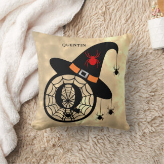 Cojín Decorativo Monograma Q Halloween Sky Witch Spider Name