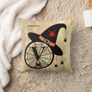 Cojín Decorativo Monograma V Halloween Sky Witch Spider Name