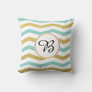 Cojín Decorativo monogramo y chevron estampado
