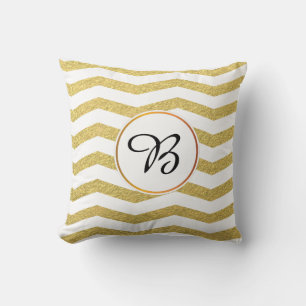 Cojín Decorativo monogramo y chevron estampado
