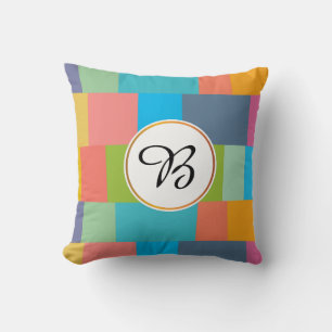 Cojín Decorativo monogramo y rayas estampadas