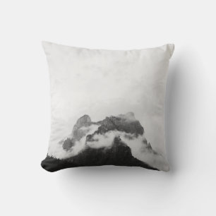 COJÍN DECORATIVO MONTAÑA BAJO LA NUBE BLANCA DURANTE EL DÍA