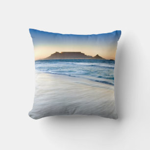 Cojín Decorativo Montaña de la Mesa a través de la Bahía de la Mesa