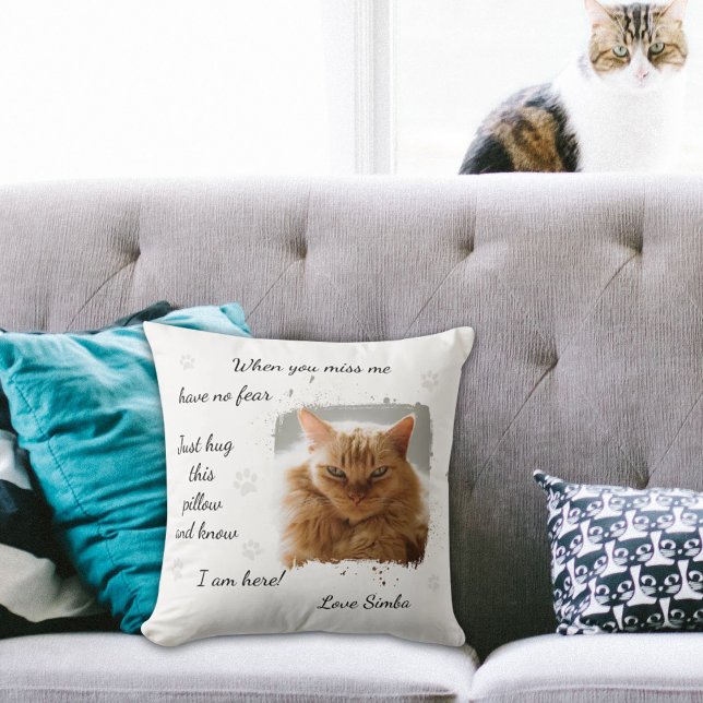 Cojín Decorativo Monumento al gato personalizado (Subido por el creador)