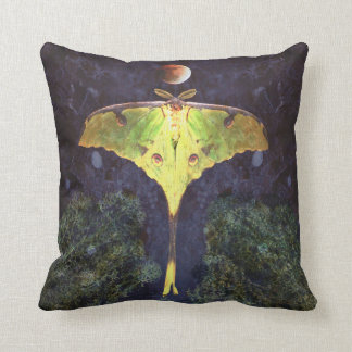 Cojín Decorativo Moon Moth Pillow