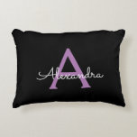 Cojín Decorativo Morado Black Script Girly Monograma Nombre<br><div class="desc">Nombre del Monograma de Guión Negro y Morado y almohada inicial. La almohada hace el dulce perfecto cumpleaños de 16 años,  boda,  ducha de novia,  ducha de bebé o regalo de soltera para alguien que decora su habitación con oro subió.</div>