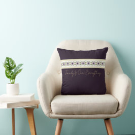 Cojín Decorativo Morado Y Crema