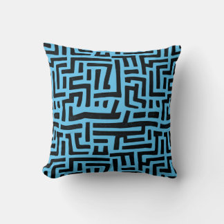 Cojín Decorativo Motivo Azul y Negro | Patrón de Laberinto Geométri