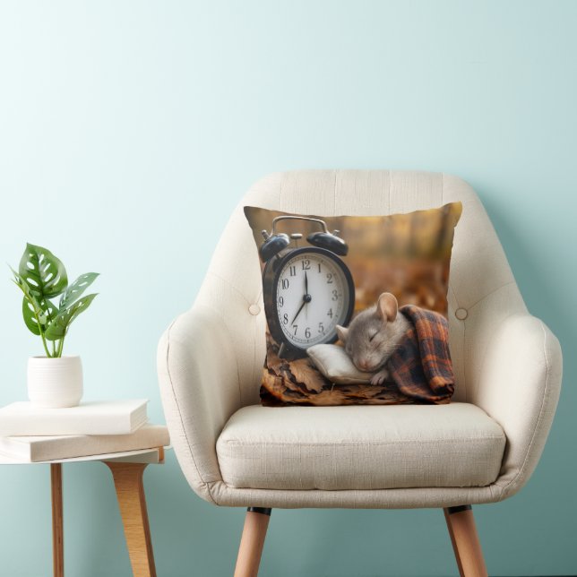 Cojín Decorativo Mouse Sleeping By an Alarm Clock (Silla)