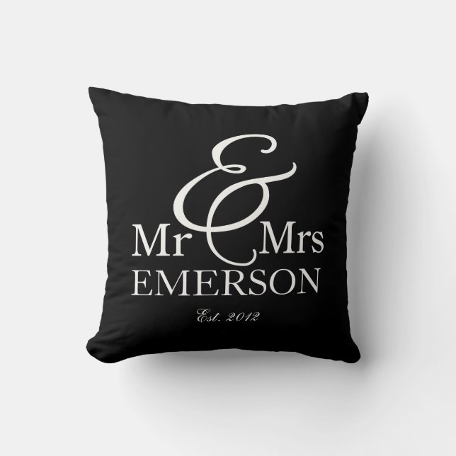 Cojín Decorativo "Mr & Mrs." personalizado en blanco y negro (Anverso)