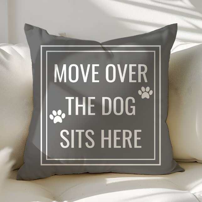 Cojín Decorativo Muévete Por El Perro Aquí, Funny Mascota Gris (Subido por el creador)