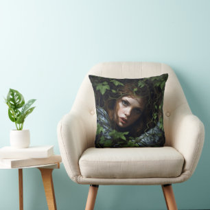 Cojín Decorativo Mujer del Bosque
