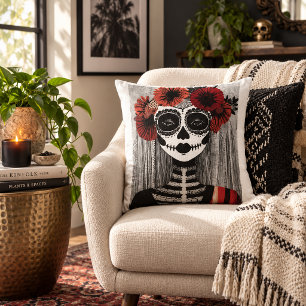 Cojín Decorativo Mujer Esqueleto Día de Muertos con Flores Rojas