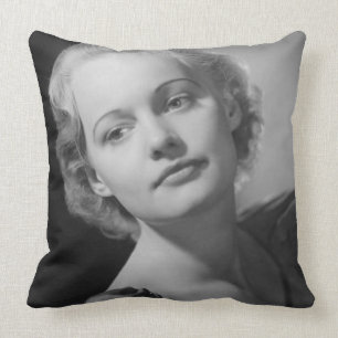 Cojín Decorativo Mujer que presenta 2