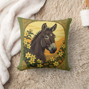 Cojín Decorativo Mula rodeada de flores de jazmín amarillo