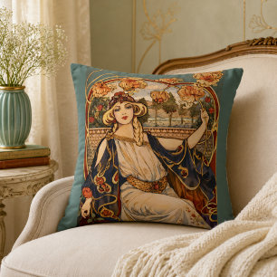 Cojín Decorativo Musa del Crisantemo Dorado – Floral Art Nouveau
