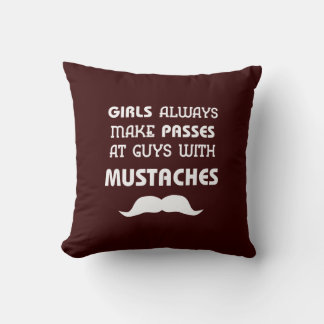 Cojín Decorativo Mustache