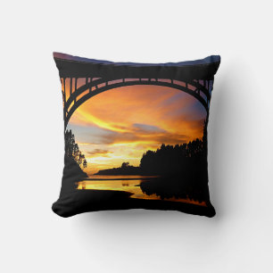 Cojín Decorativo Naranja California Coastal Sunset Under Bridge