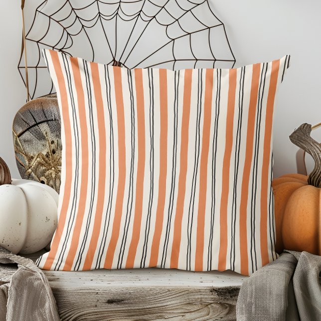 Cojín Decorativo Naranja de caída de mano moderna y rayas negras (Subido por el creador)